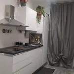 Diaz House Airport 住宿加早餐酒店 3*