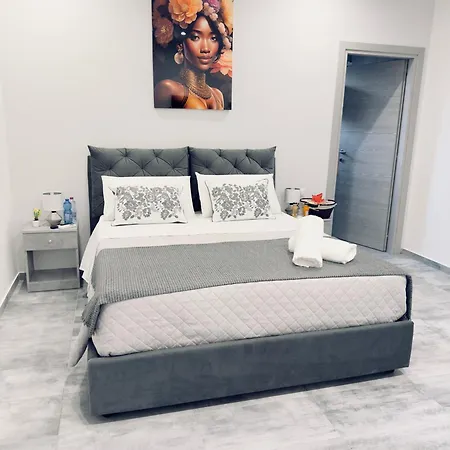 Diaz House Airport 3* 卡塔尼亚