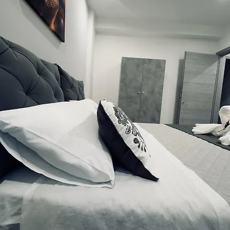 Diaz House Airport Bed & Breakfast *
